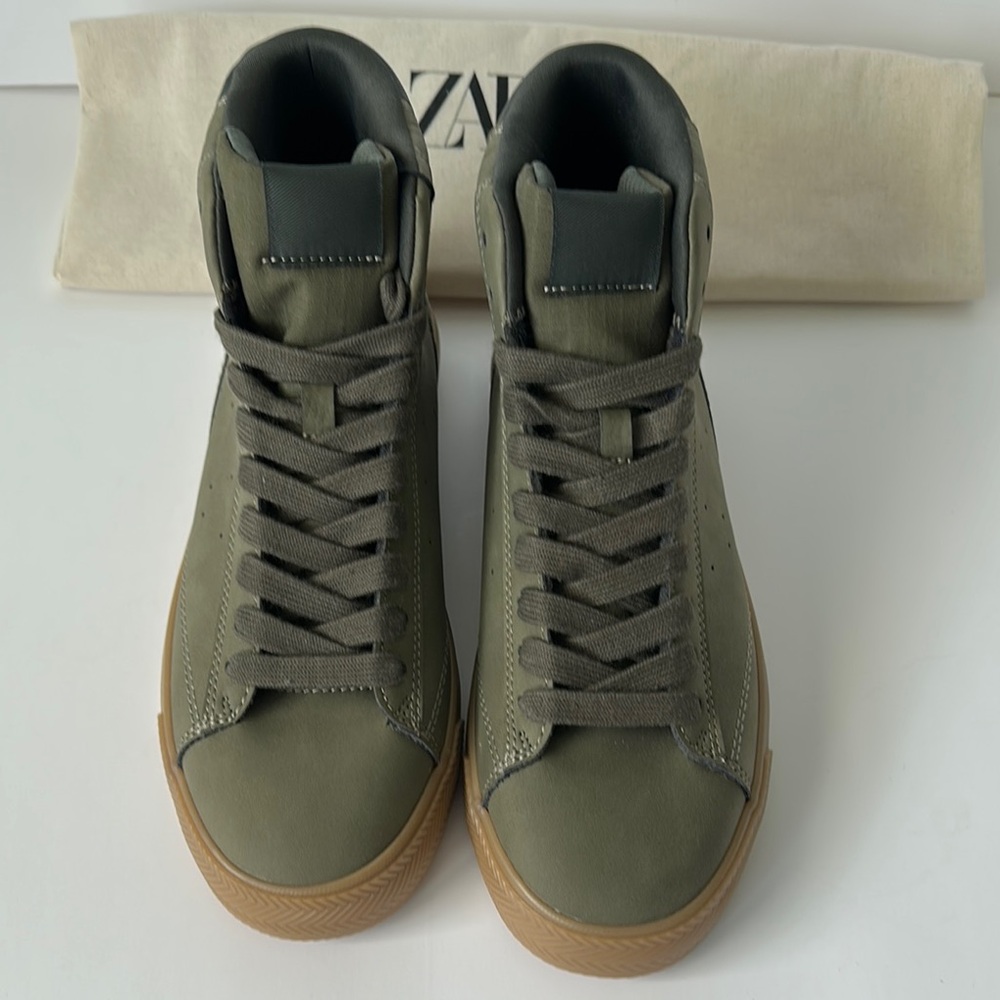 Zara Men's Olive High-Top Sneakers